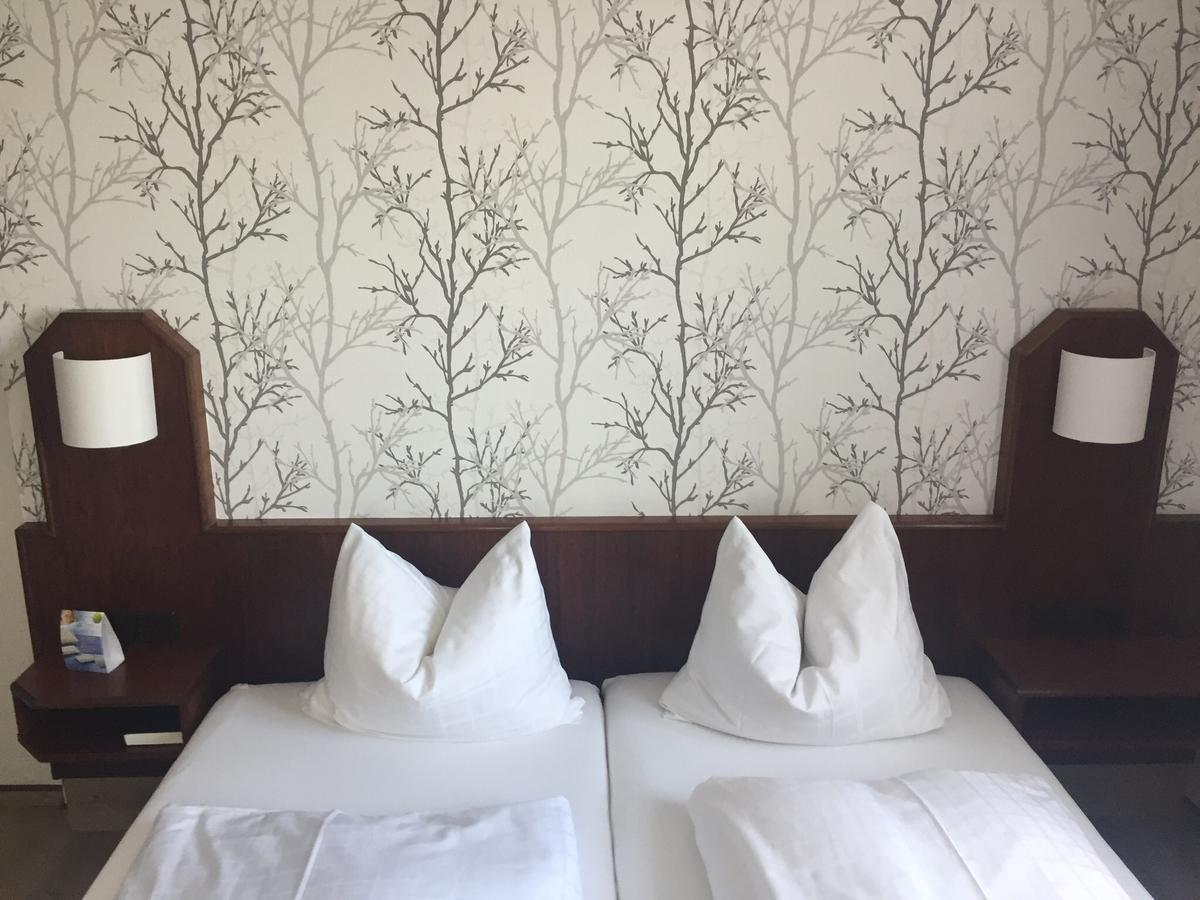 Hotel-Restaurant Lowen Süßen Kültér fotó